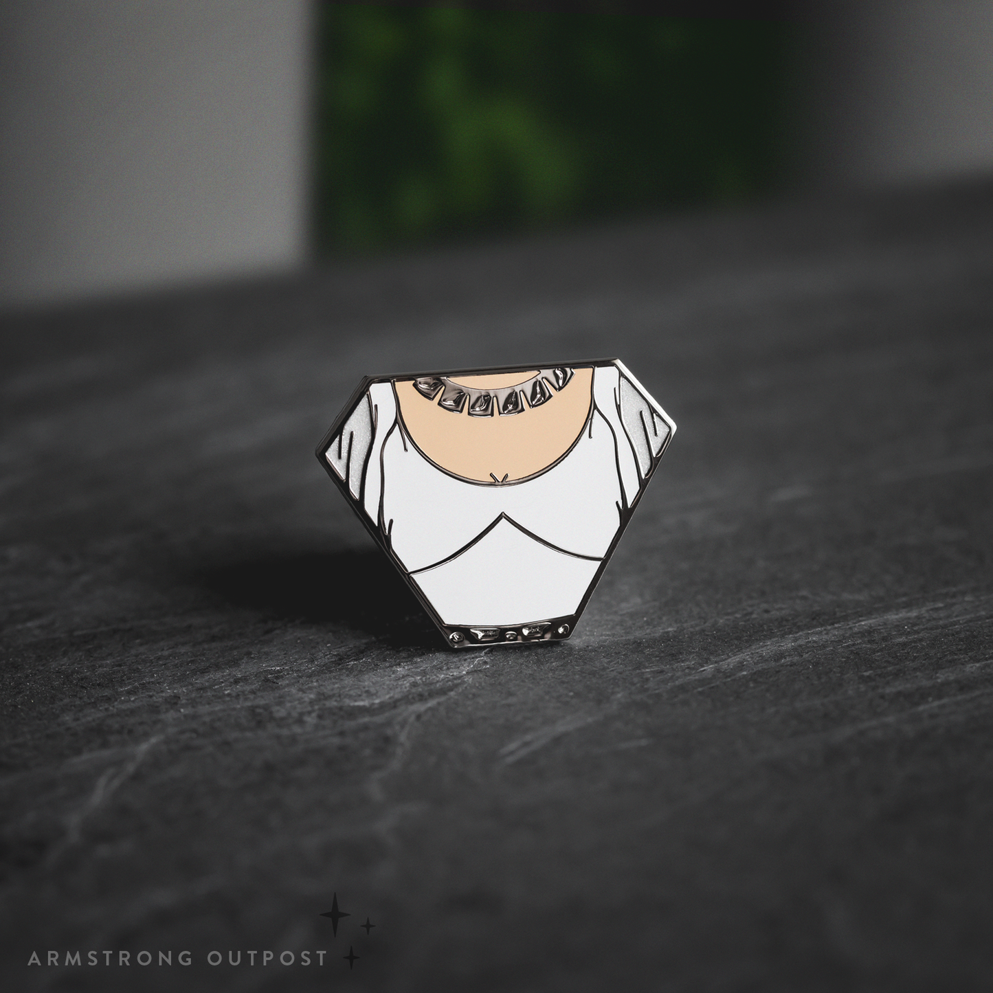 Award Ceremony Gown ✧ Shield Series Pin