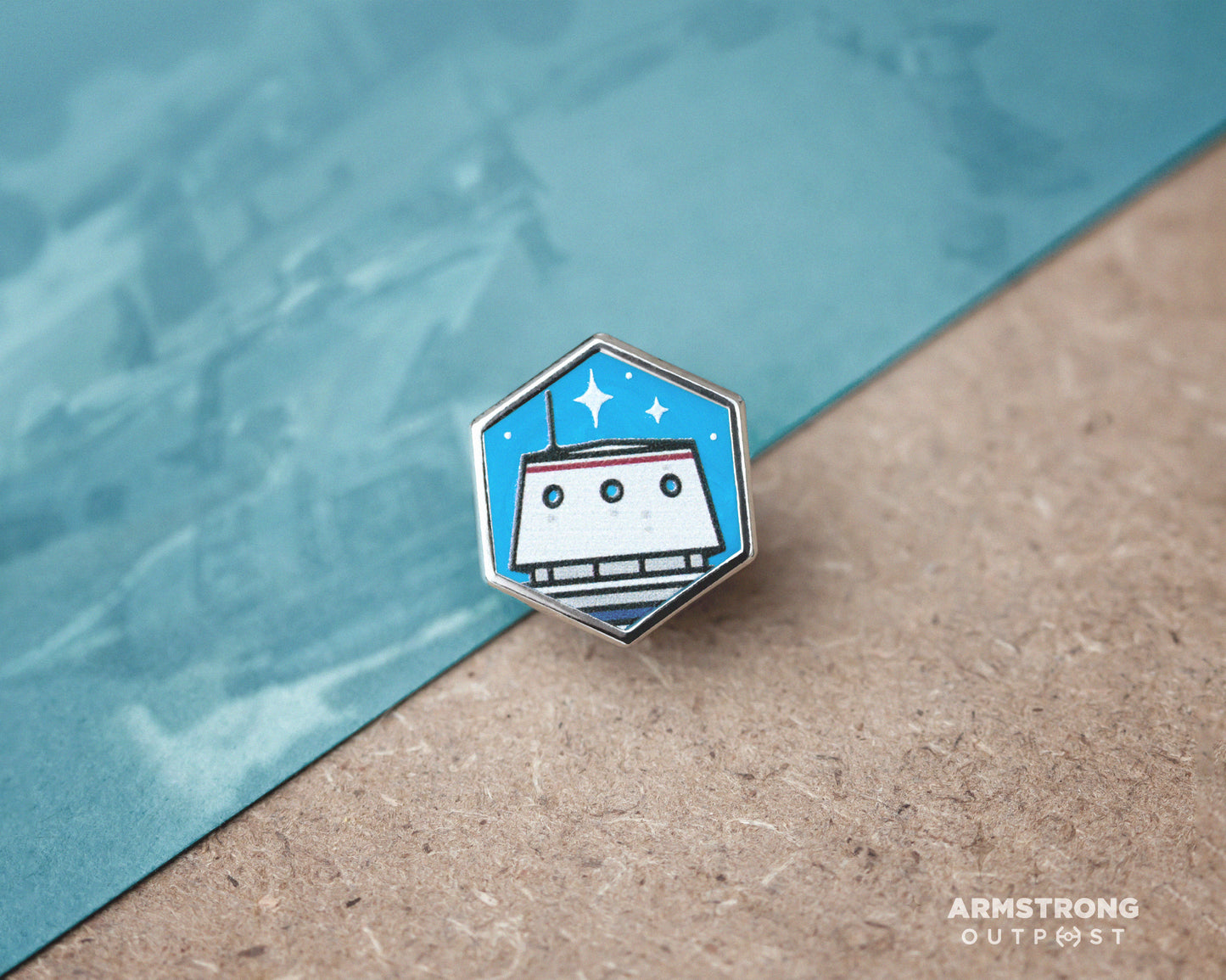 R5 ✧ Honeycomb Pin LOW STOCK!