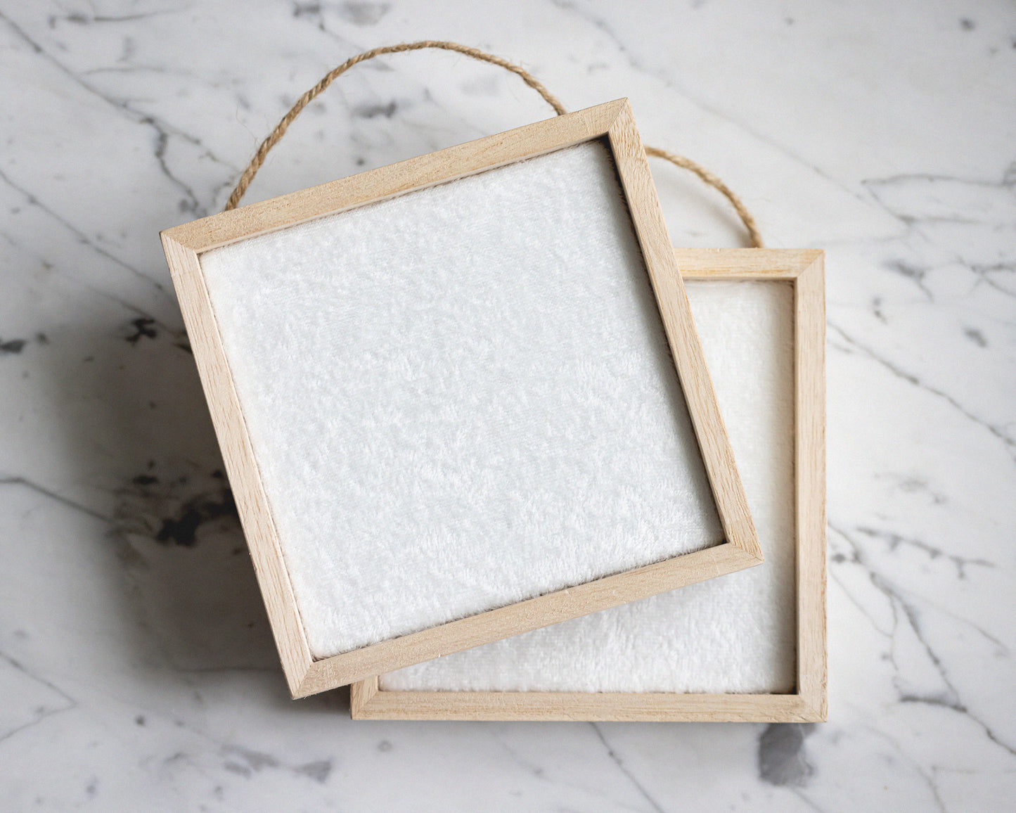 Small Lightweight Pin Displays in Soft White